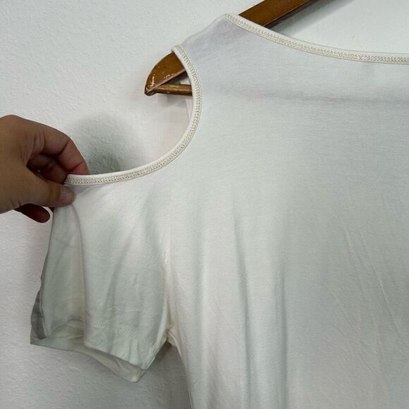 Dolcezza Sequin Logo Scoop Neck Cold Shoulder Top Size Small - Picture 5 of 11